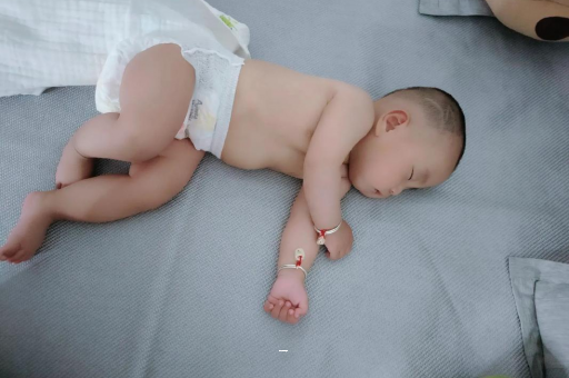 克拉玛依孕妇肚脐周围发青